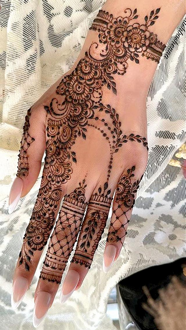 Henna Designs by Henna Artists