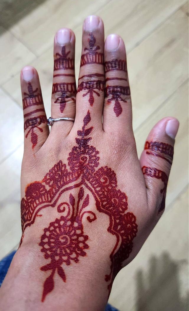 Henna Designs by Henna Artists